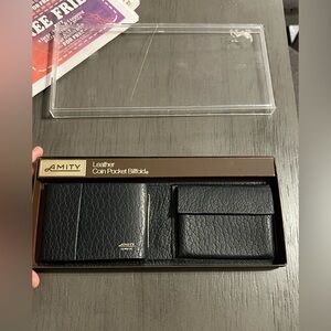 Amity leather coin pocket billfold